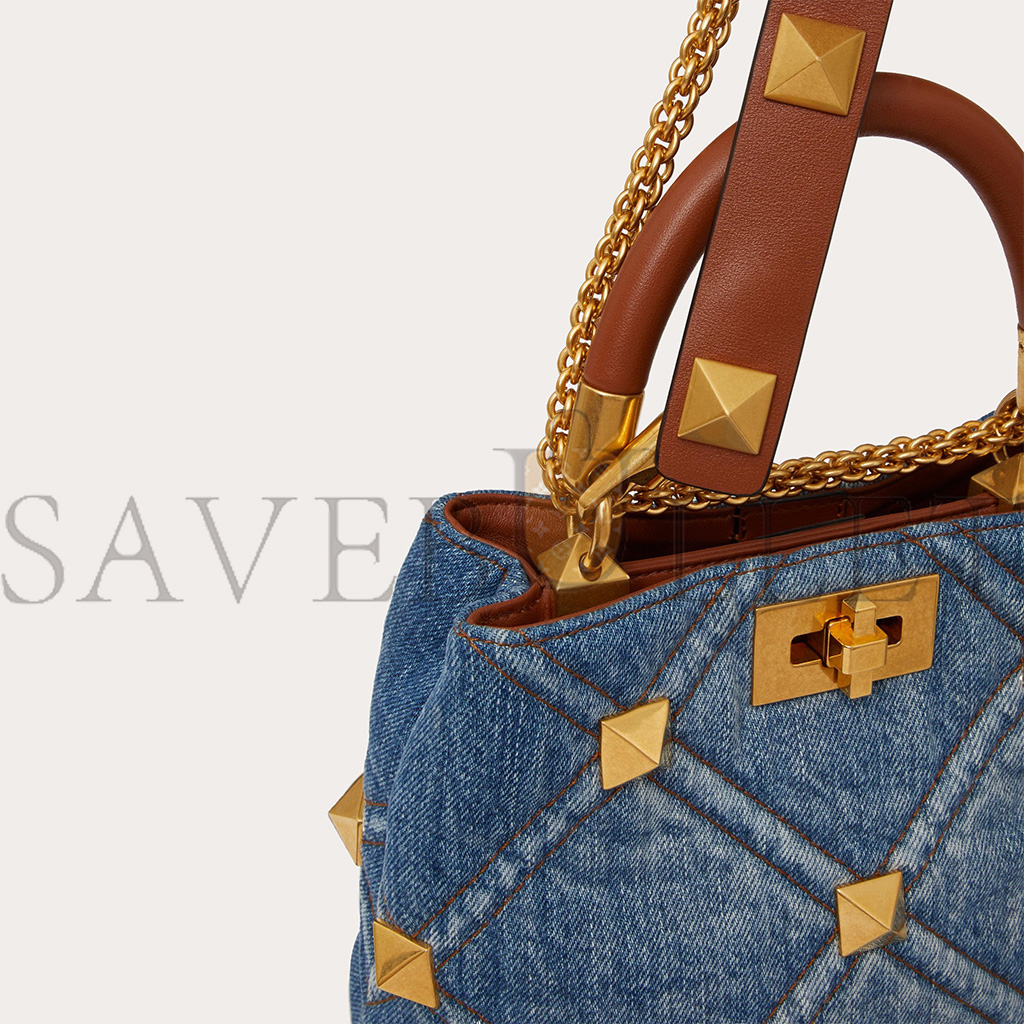 VALENTINO SMALL ROMAN STUD THE HANDLE BAG IN DENIM XW0B0I97HMR_F23 (21*17*14cm)