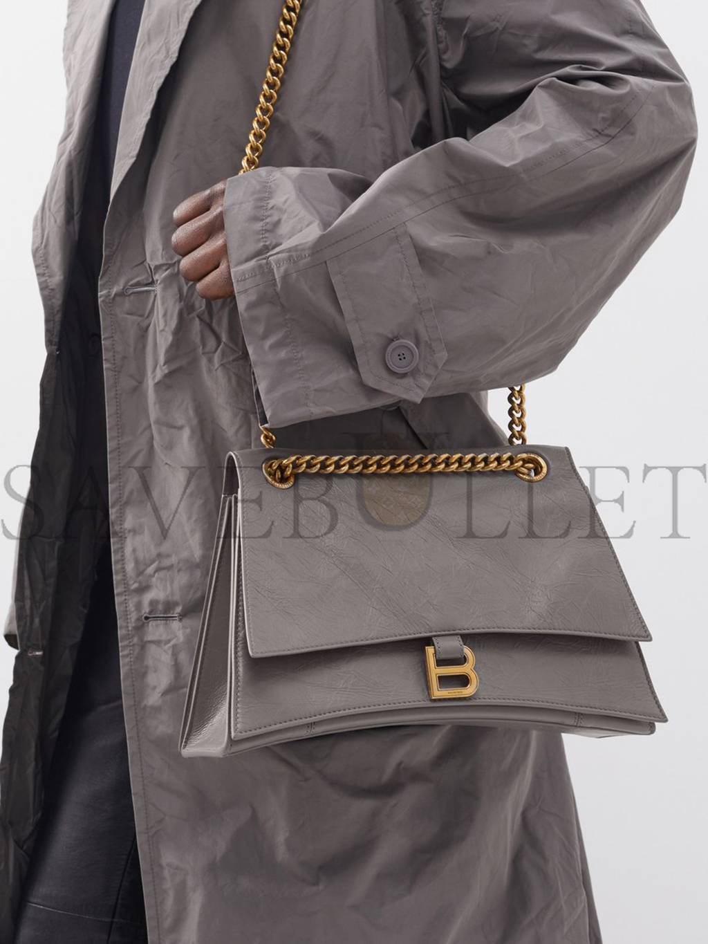 BALENCIAGA GREY CRUSH MEDIUM CREASED-LEATHER SHOULDER BAG MATCHESFASHION US (30.4*20.5*10.1cm)